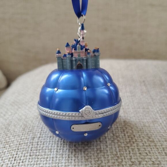 Disney Sleeping Beauty Castle Engagement Ring Holder Ornament - Picture 8 of 16